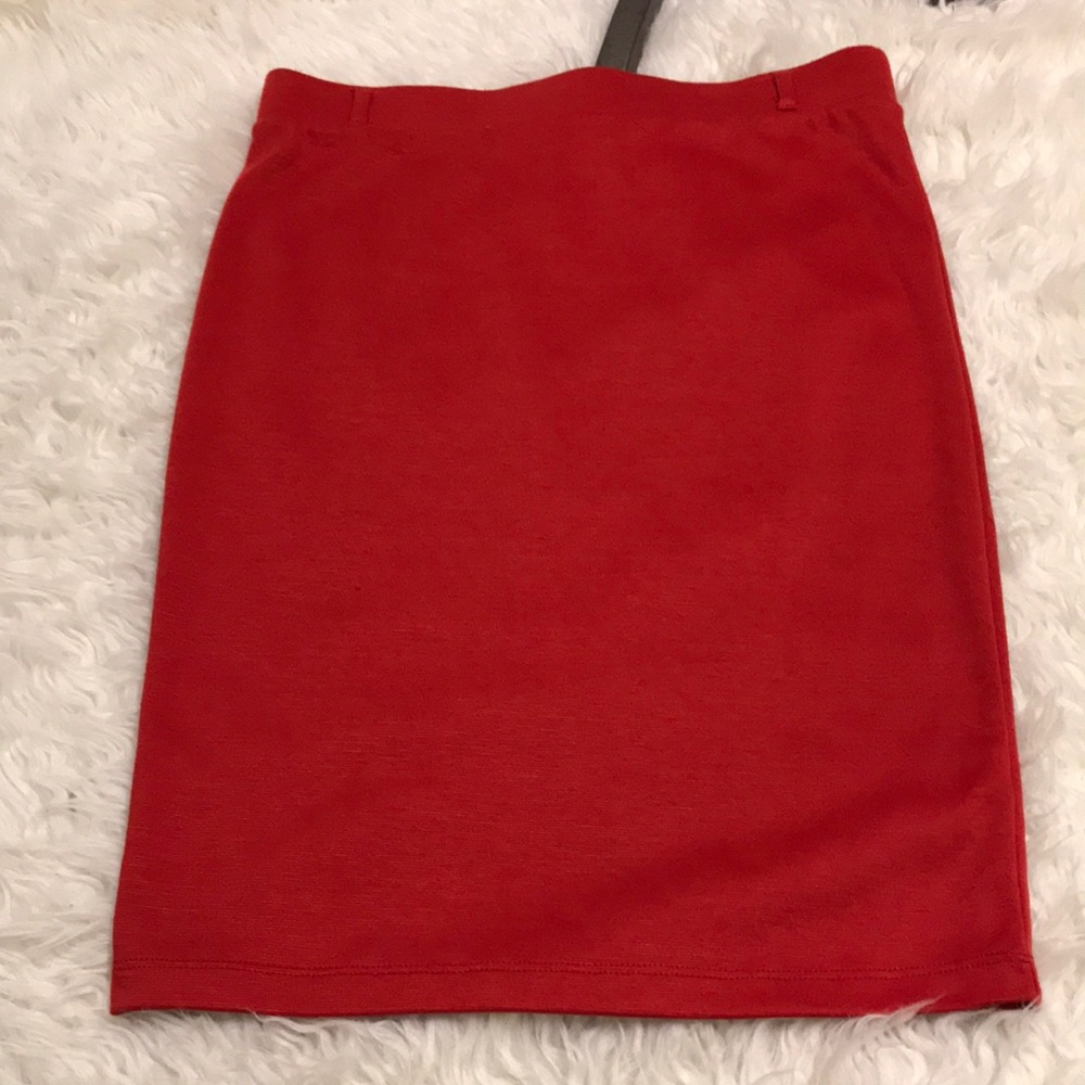 Iris Los Angeles large red knee high skirt